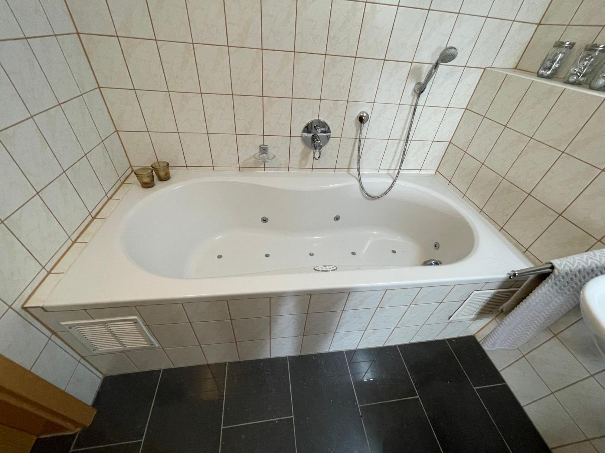 Haus Valentina 1 Daire Bad Bergzabern Dış mekan fotoğraf